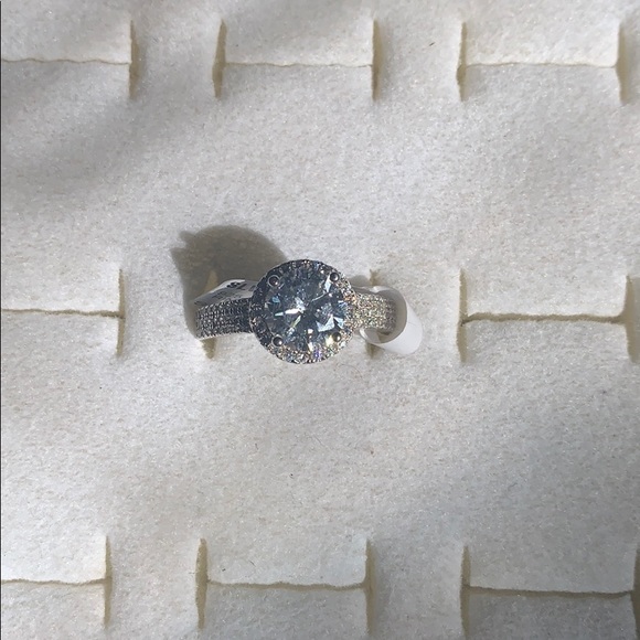 Pavé Crystal Ring Gold Ring